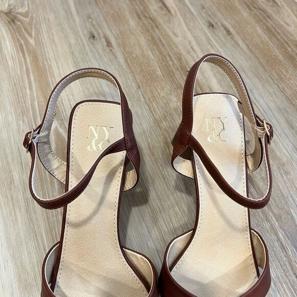 NEW YORK & COMPANY Brown Heels with Ankle Strap Size 8.5 - Picture 4 of 9